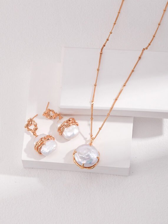 BAROQUE PEARL CHAIN NECKLACE